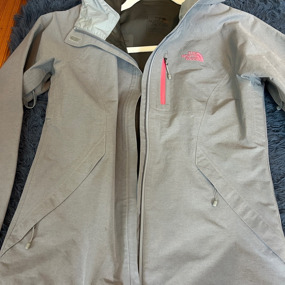 The North Face Women's Light Gray Rain Jacket - GORE TEX
